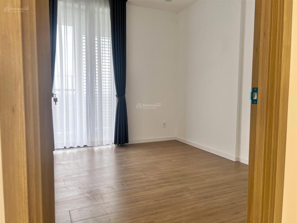 Bán căn hộ q9 kế q2 (đã có sổ). 65m2 (1pn+1) 2tỷ900. nhà mới 100%. tầng đẹp view thoáng