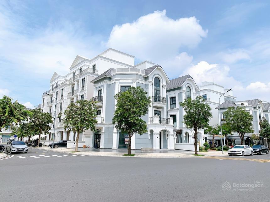 Cho thuê căn góc biệt thự d2a vị trí đắc địa trên trục đường đại lộ ánh sáng kế bên bến du thuyền