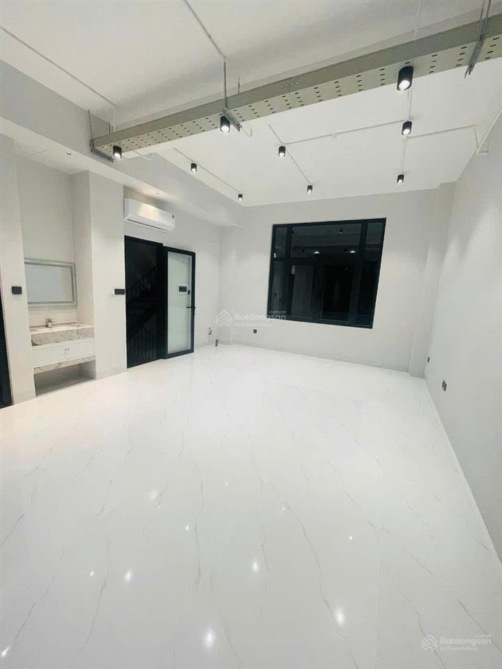 Cho thuê nhà phố 84m2  5 tầng  thang máy  máy lạnh  ngăn phòng sẵn | vinhomes grand park