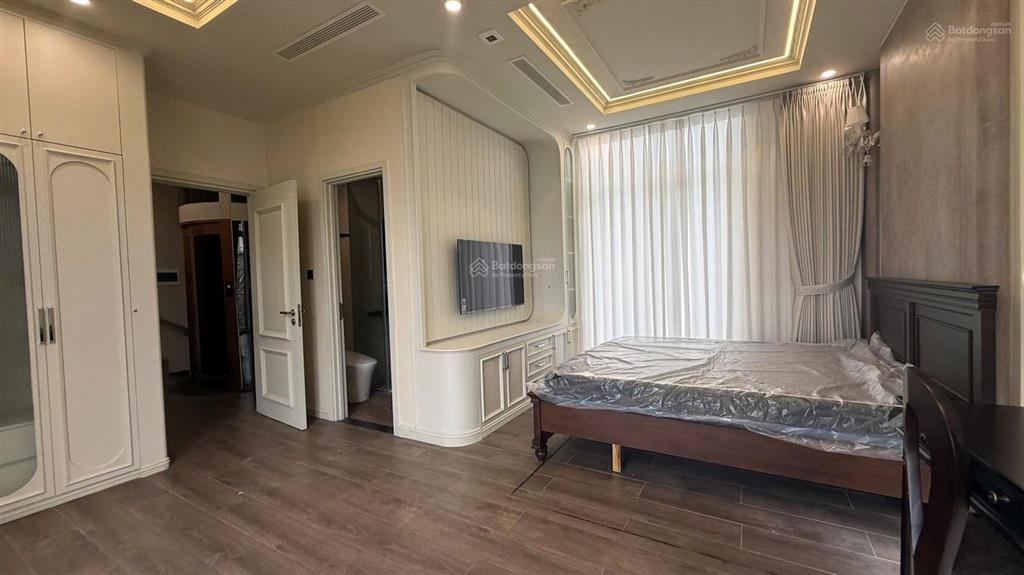 Biệt thự luxury đẹp vinhomes grand park 3 tầng, 3 phòng ngủ, full nội thất cao cấp