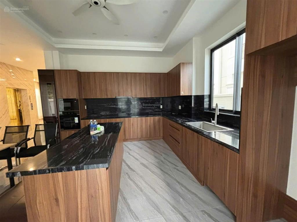 Cho thuê biệt thự đơn lập 400m2 view sông full nội thất cao cấp | vinhomes grand park