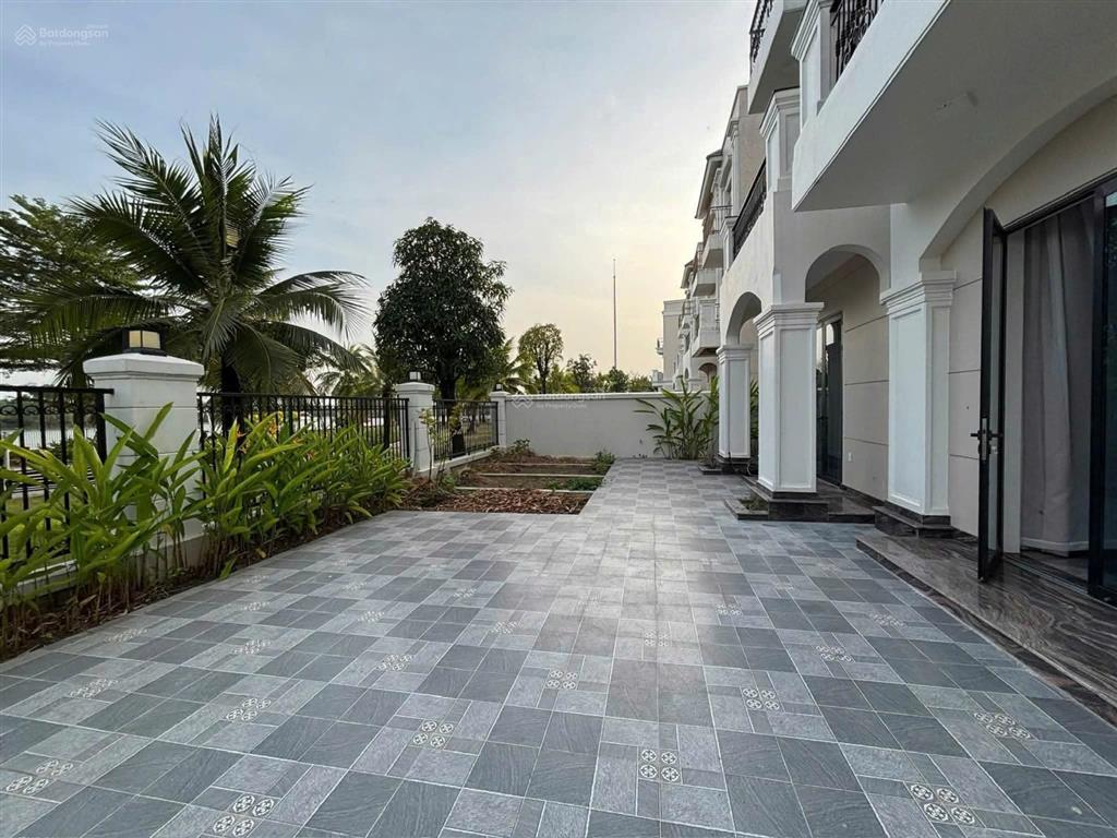 Cho thuê biệt thự đơn lập 400m2 view sông full nội thất cao cấp | vinhomes grand park