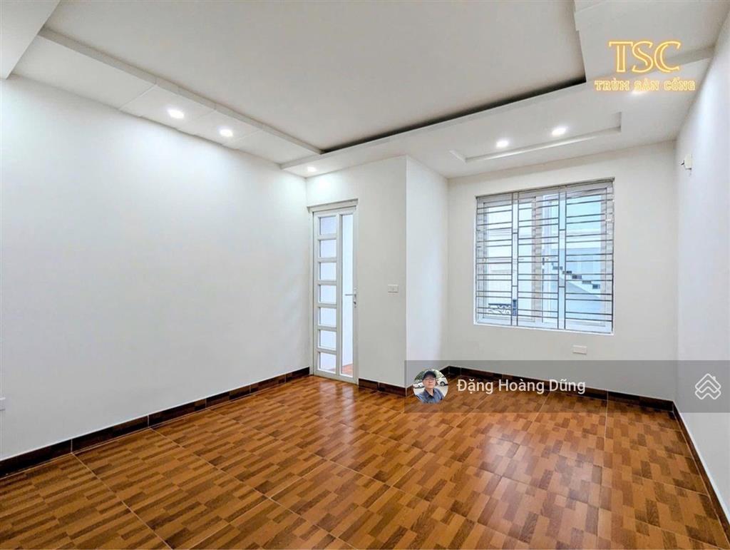Bán nhà nguyễn văn linh, đẹp long lanh, dt 50m2 x 4t, mt 4m, gara oto, tặng nội thất, giá 4 tỷ 5