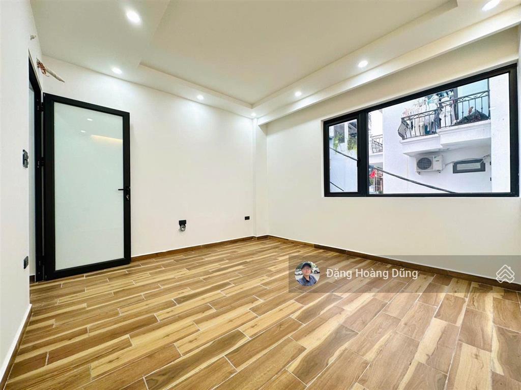 Bán nhà trần nguyên hãn, dt 44m2 x 4 tầng, mt 4m, nhà đẹp ở ngay, vị trí trung tâm, giá 4 tỷ 3
