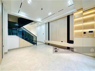 Bán nhà trần nguyên hãn, dt 44m2 x 4 tầng, mt 4m, nhà đẹp ở ngay, vị trí trung tâm, giá 4 tỷ 3