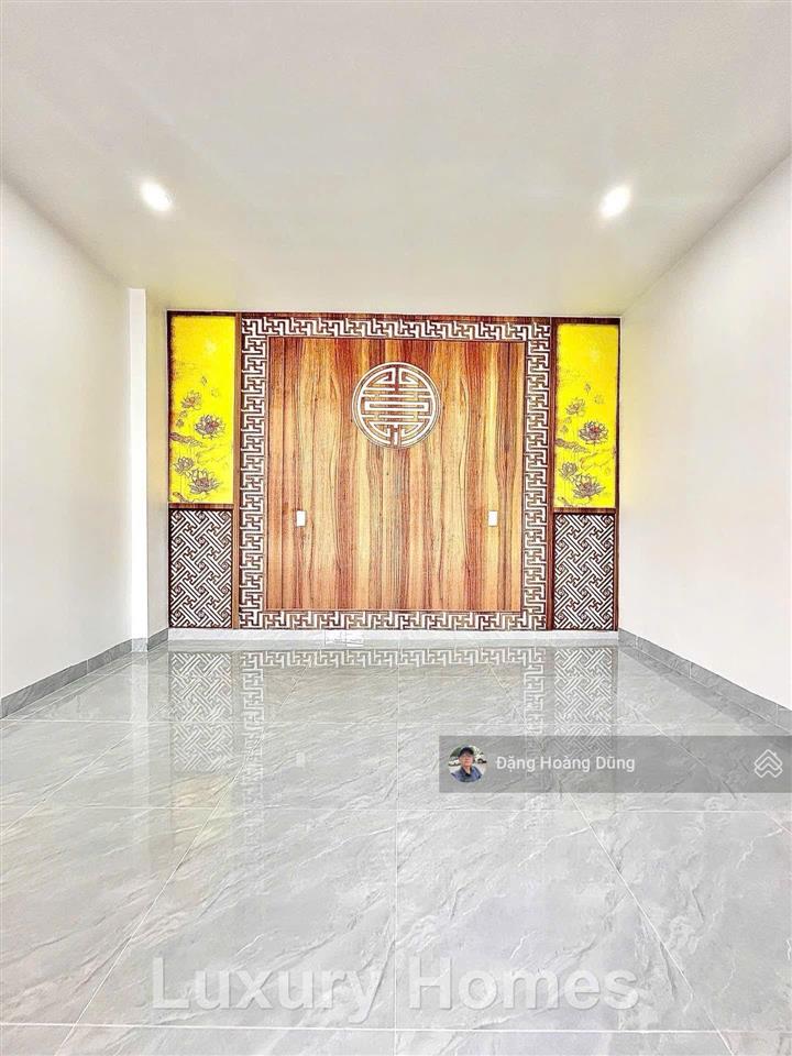 Bán nhà trần nguyên hãn, vị trí đắc địa, oto tránh, dt 45m2 x 4t, mt 5.5m, nhà đẹp ở ngay, 3 tỷ 65