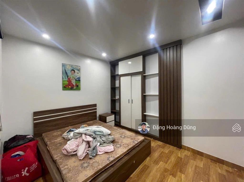 Bán nhà thiên lôi, dt 50m2 x 4 tầng, nhà đẹp ở ngay, vị trí đẹp, ngõ thông oto, giá chỉ 4 tỷ 4