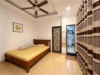 Giật mình ba đình 5 tầng dân xây ngõ nông chỉ 6.3 tỷ