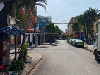 Nhà hẻm xe tải hưng phú quận 8, ngang rộng 5,1m có vỉa hè 2m