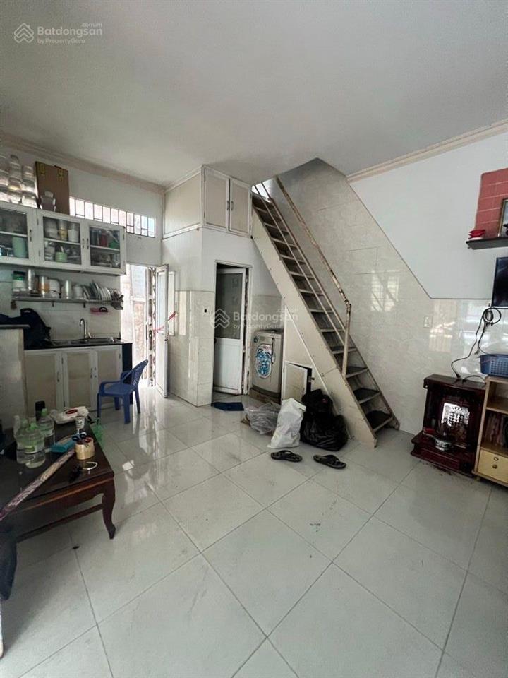 Nhà hẻm xe tải hưng phú quận 8, ngang rộng 5,1m có vỉa hè 2m