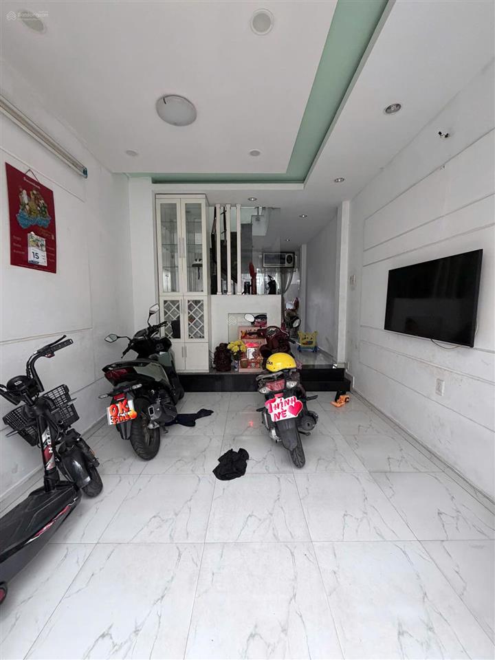 Cần bán nhà hẻm 1/ đường phạm thế hiển