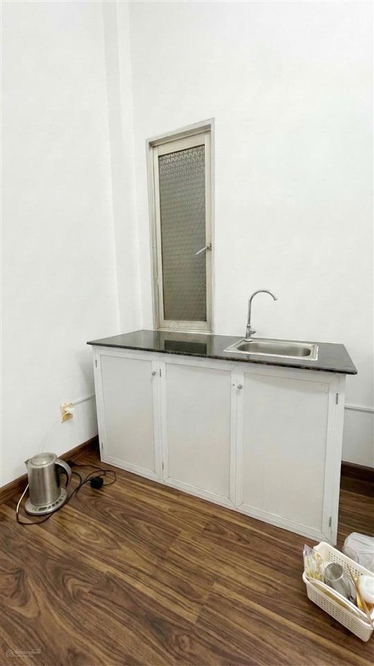 Phòng studio đủ nội thất 25m2  196/1 cộng hòa tân bình (gần cv hoàng văn thụ)  0389 060 ***