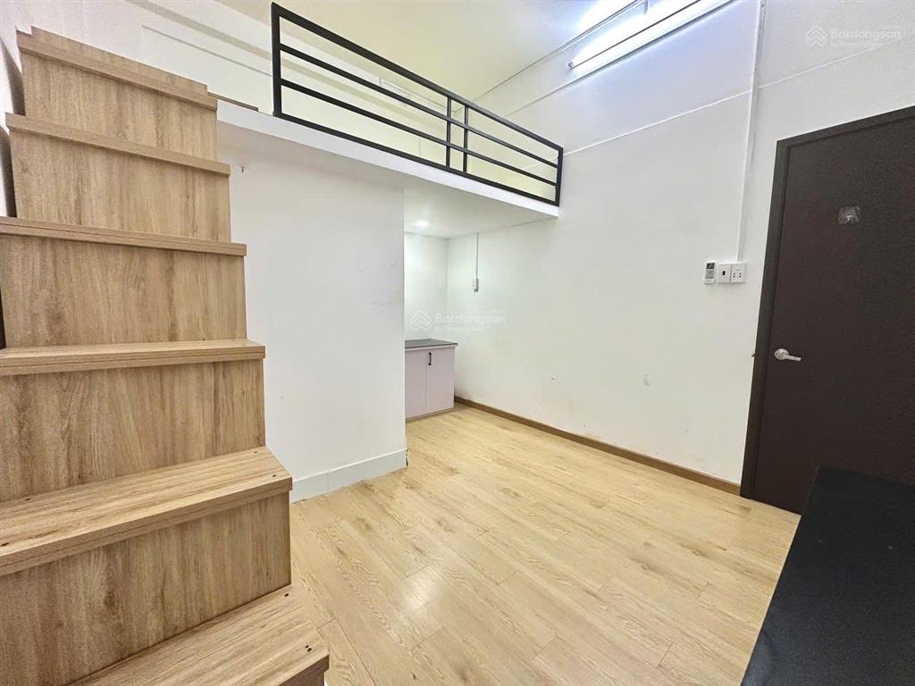 Phòng duplex 25m2 đủ nội thất 4.2tr/tháng  346 trường chinh tân bình. (gần etown cộng hòa)