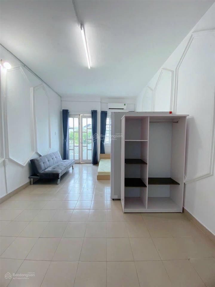 Căn hộ siêu rộng 40m2 đủ nội thất ban công riêng 196 cộng hòa tân bình  0389 060 ***
