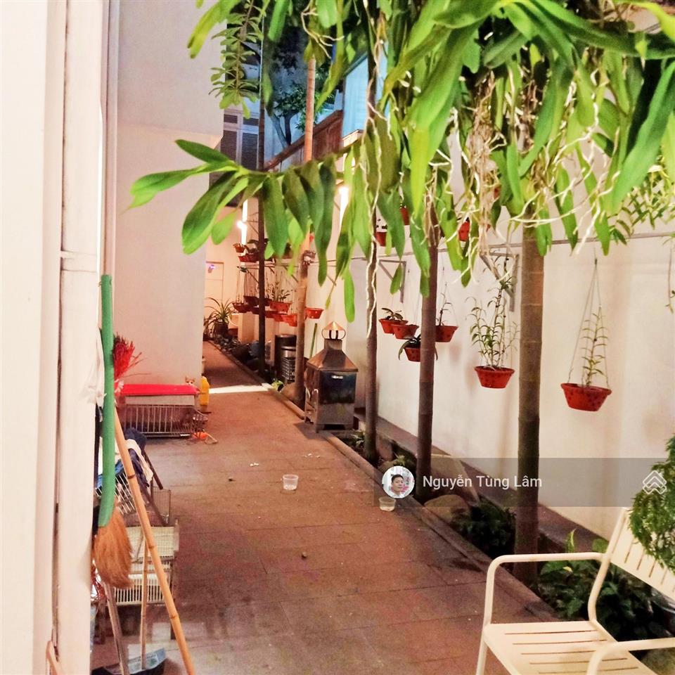 Biệt thự sài đồng 200 m2 xây thô 4 tầng lô góc 2 mặt đường giá 4x tỷ