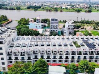 Nhà mới xây ven sông sát vạn phúc, đường xe tải, thông nhiều hướng