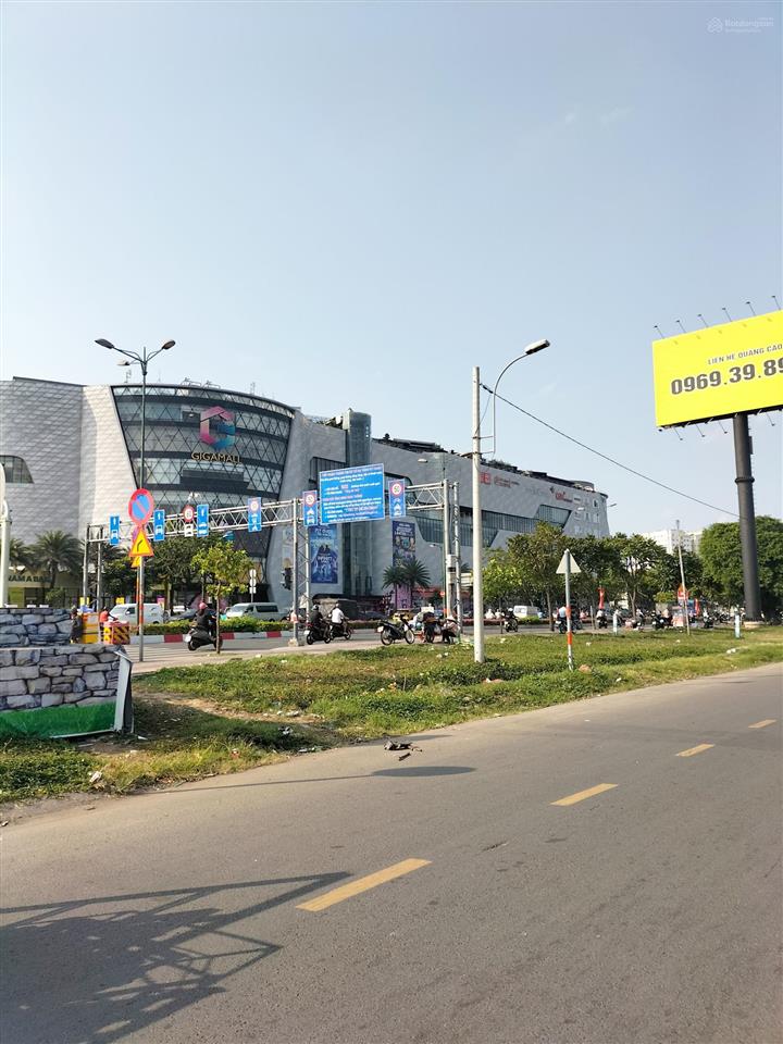 Bán biệt thự ven sông sài gòn ngay gigamall phạm văn đồng  hiệp bình chánh  t.đức  full nội thất