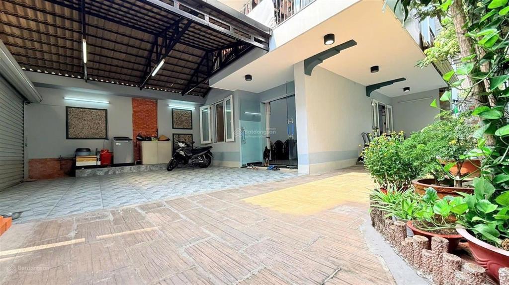 Bán biệt thự ven sông sài gòn ngay gigamall phạm văn đồng  hiệp bình chánh  t.đức  full nội thất