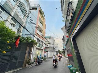 Nhà mới, đẹp cạnh quốc lộ 13 sắp mở rộng, 64m2, xe hơi để trong nhà, nhỉnh nhẹ 7 tỷ thương lượng