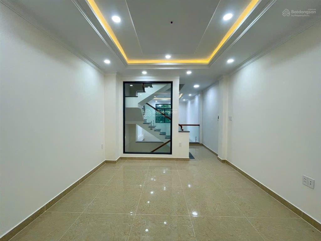 Bán nhà mới đẹp 4t (cam kết thông tin thật) gần vạn phúc, cách quốc lộ 13 200m, hẻm xe tải thông