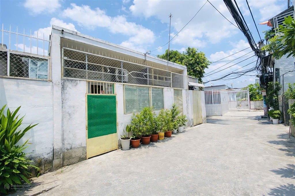 Bán nhà 130m2 gần cầu ông dầu quốc lộ 13, hiệp bình chánh, thủ đức, hẻm xe hơi, có sẵn 5 phòng trọ