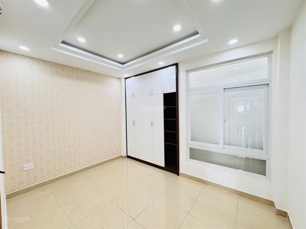 Cho thuê nhà hẻm ô tô quốc lộ 13, hiệp bình, làm văn phòng kinh doanh hoặc ở