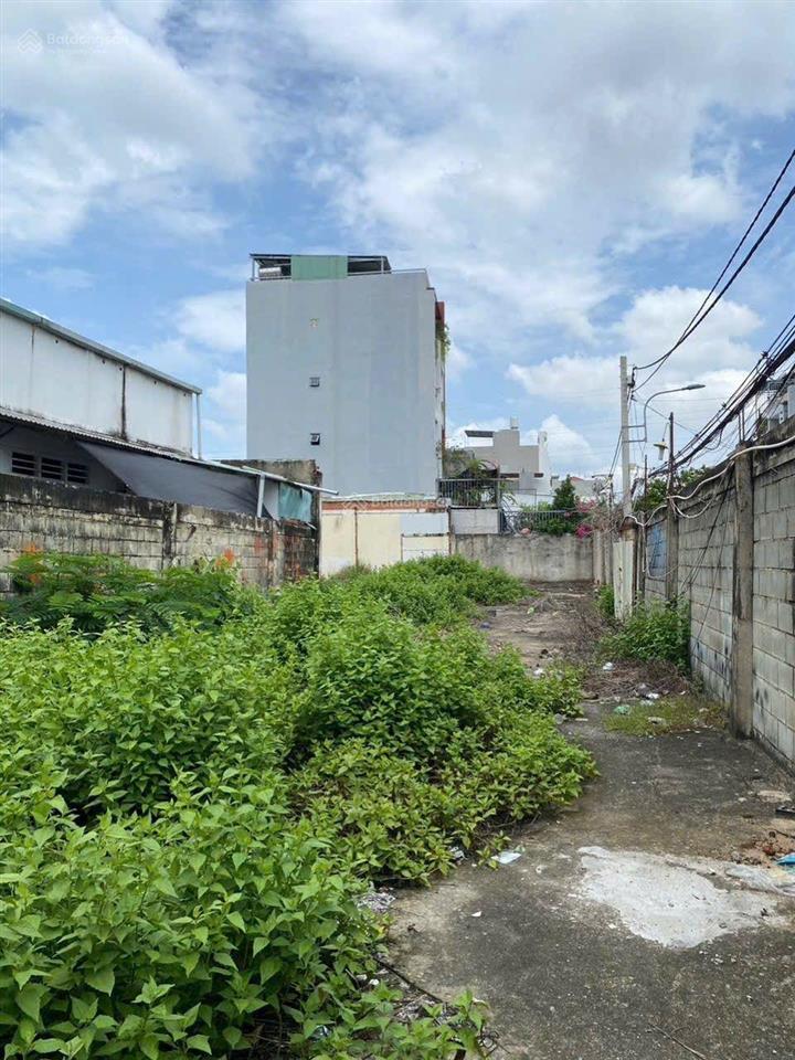 Bán đất mặt tiền đường số thông quốc lộ 13, đường xe tải, giá 10,4 tỷ thương lượng
