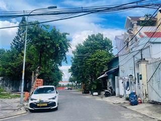 Bán đất mặt tiền đường số thông quốc lộ 13, đường xe tải, giá 10,4 tỷ thương lượng