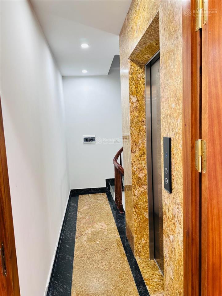 Chính chủ bán nhà mới đức diễn, bắc từ liêm,47m2*6 tầng, thang máy