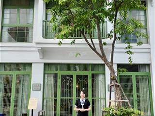 Full giá chỉ 4,9 tỷ nhà liền kề 3,5 tầng nổi và 1 tầng hầm