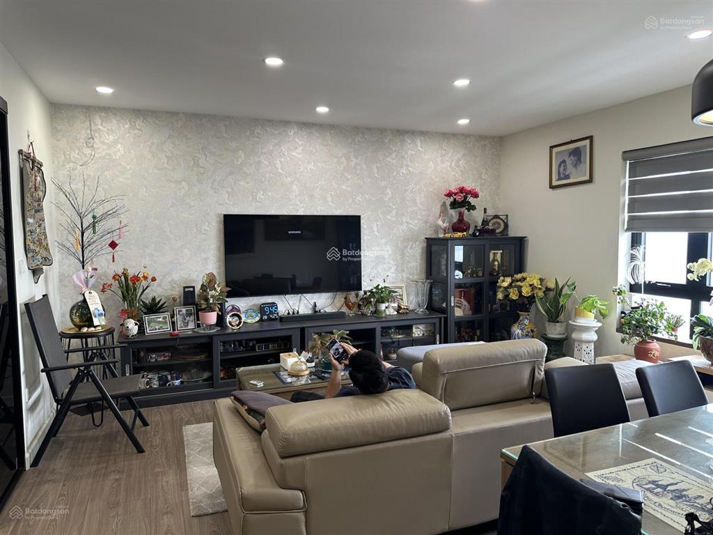 Hiếm, căn view sông hồng, lâu lắm mới có bán