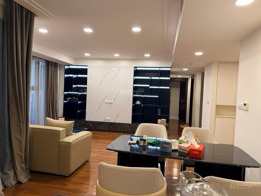 Bán nhanh căn hộ cao cấp tại hoàng thành tower, 141 phố mai hắc đế