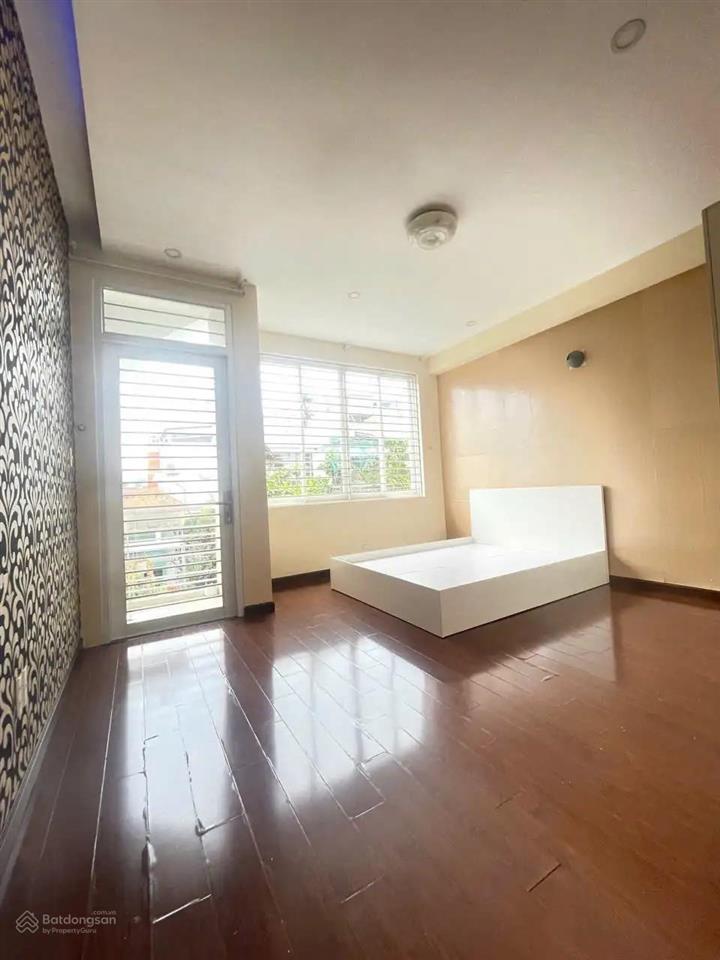 "biệt thự mini" 4l4pn ngay ngã tư phú nhuận chỉ 9,8t, hợp giữ tiền & cho thuê chdv cao cấp