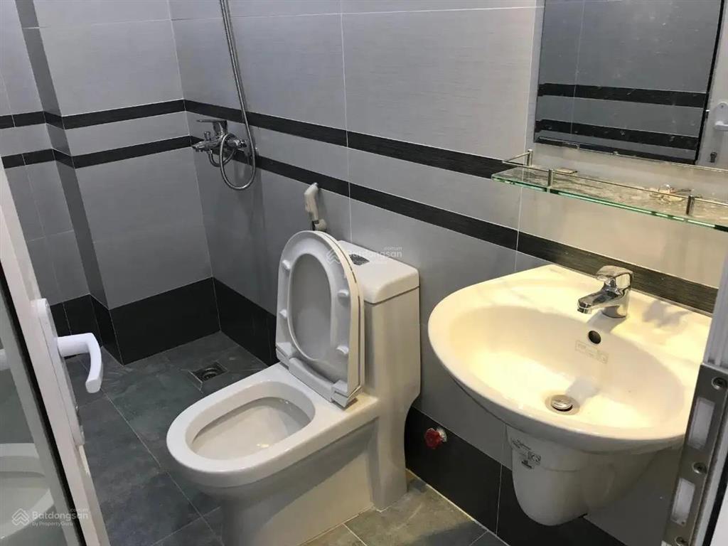 Tặng hđt35tr/th, nhà vuông sâu 15m 5t 5pn ngay kdc phan đăng lưu pn sân chung ra hẻm thông, 14tỷ tl