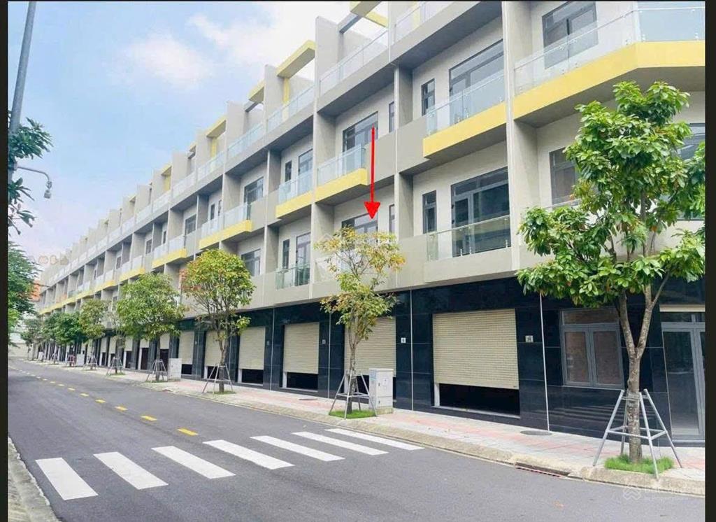 Duy nhất 1 căn  suất nội bộ  nhà phố bcons ngay đường thống nhất  khu phức hợp bcons city  4x16