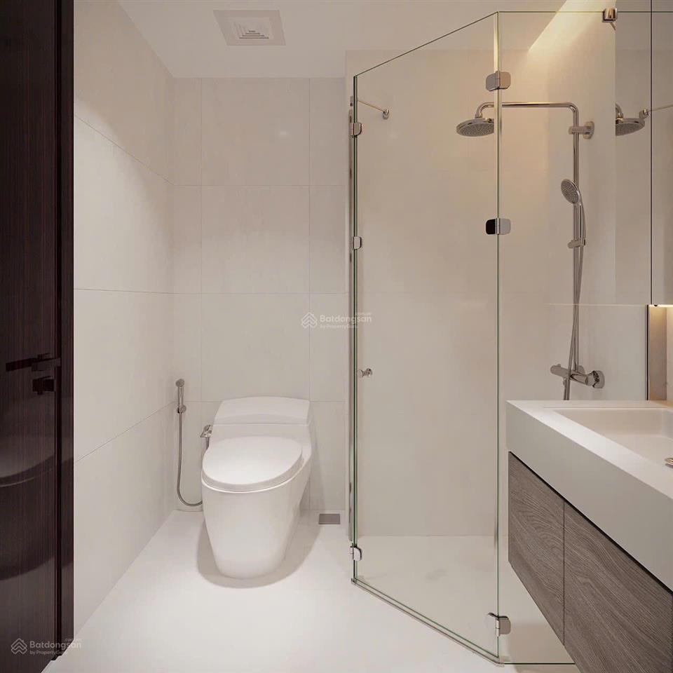 Chính chủ gửi bán căn hộ 3pn cao cấp tặng full nội thất