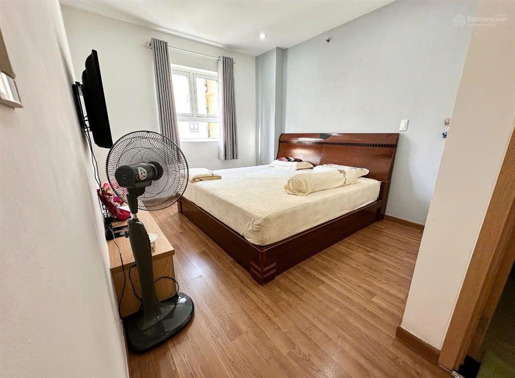 Bán nhanh chung cư 2pn full nội thất mới, như hình khu cityland park hills giá 5tỷ5