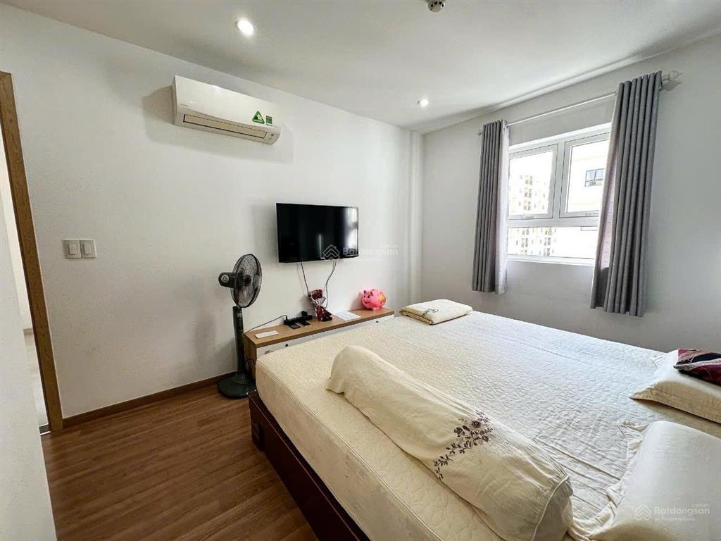 Bán nhanh chung cư 2pn full nội thất mới, như hình khu cityland park hills giá 5tỷ5