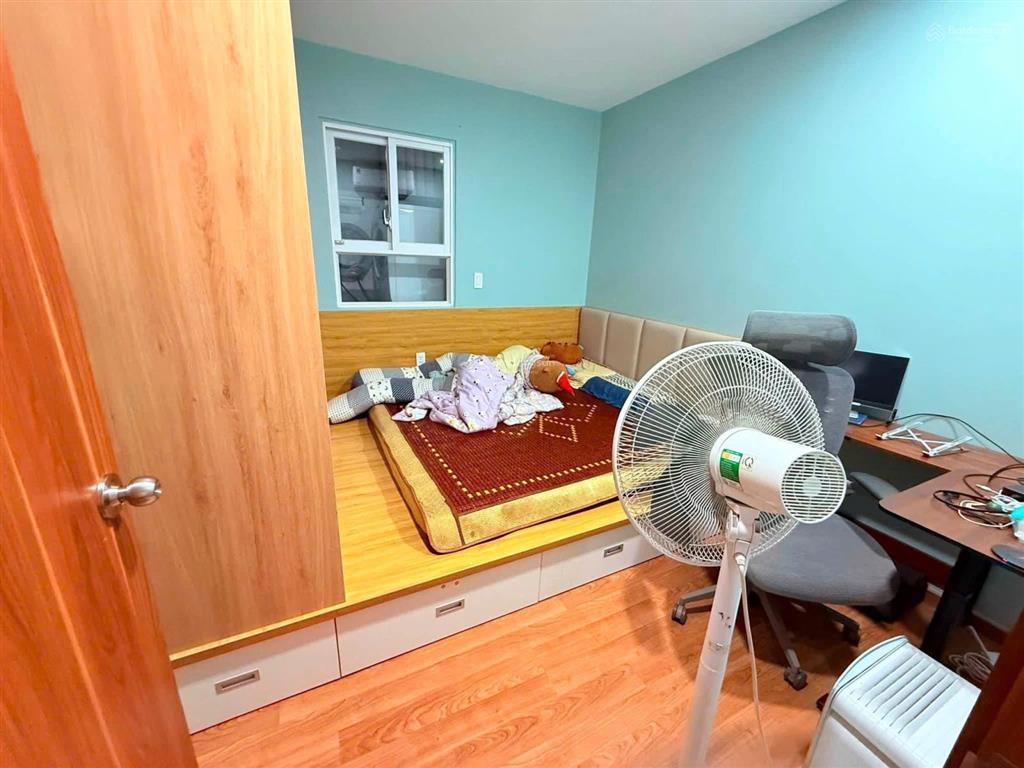 Chính chủ gửi bán căn hộ 2pn toà ch1 cityland park hills  full nội thất