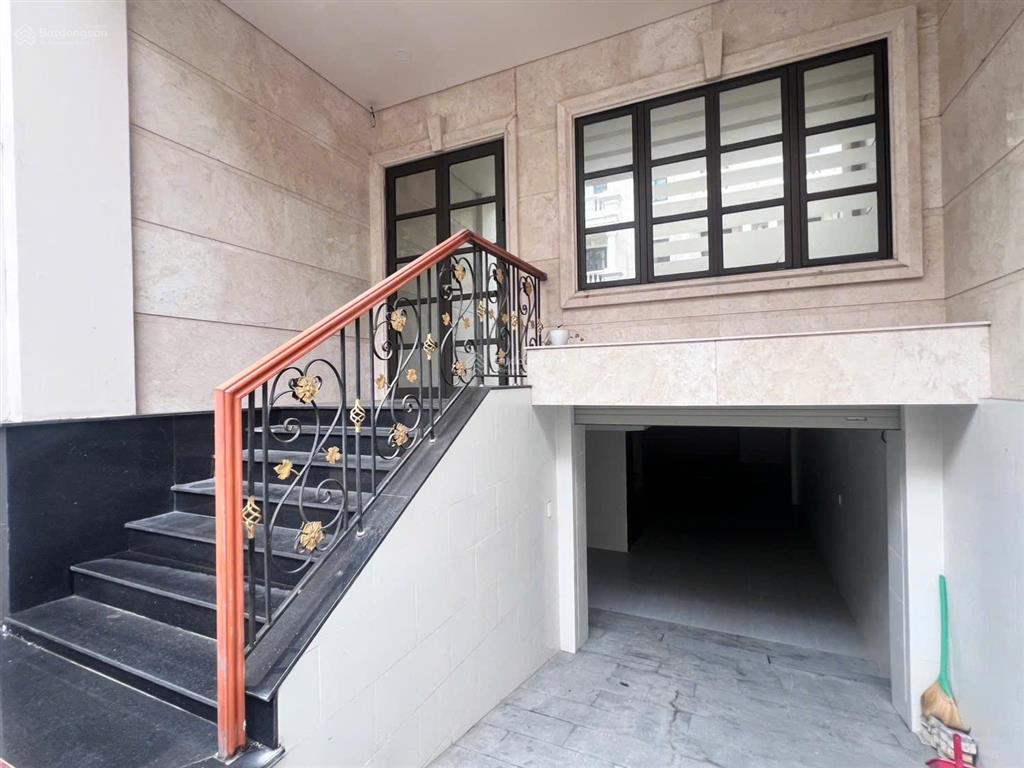 Cho thuê nguyên căn nhà phố văn phòng có ở lại được cityland park hills, gò vấp