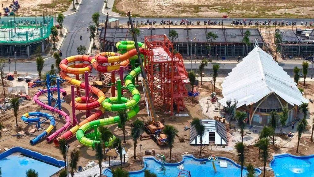 Nhà phố vinhomes hậu nghĩa, giá chỉ 3.9 tỷ, ngang 5m, gần trung tâm hành chính tỉnh,  0931 798 ***