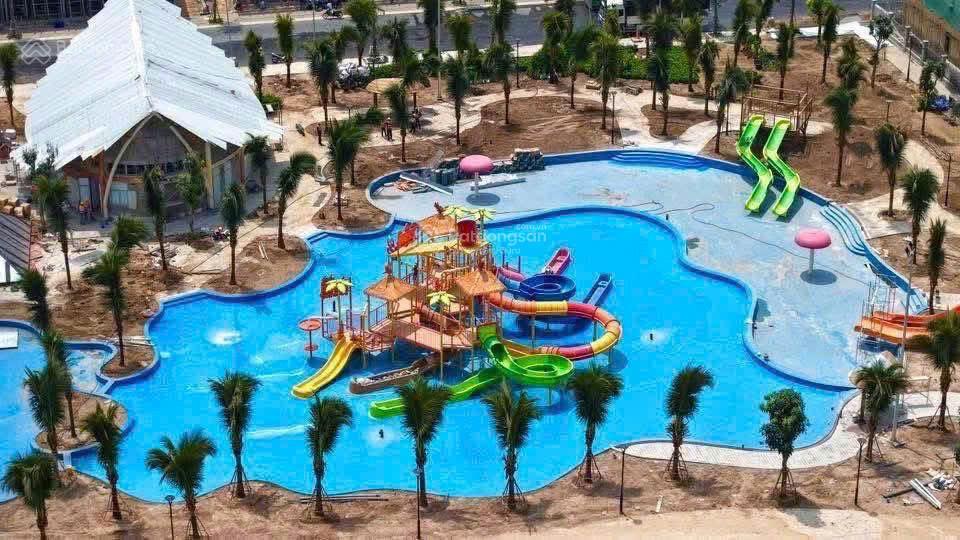 Nhà phố vinhomes hậu nghĩa, giá chỉ 3.9 tỷ, ngang 5m, gần trung tâm hành chính tỉnh,  0931 798 ***