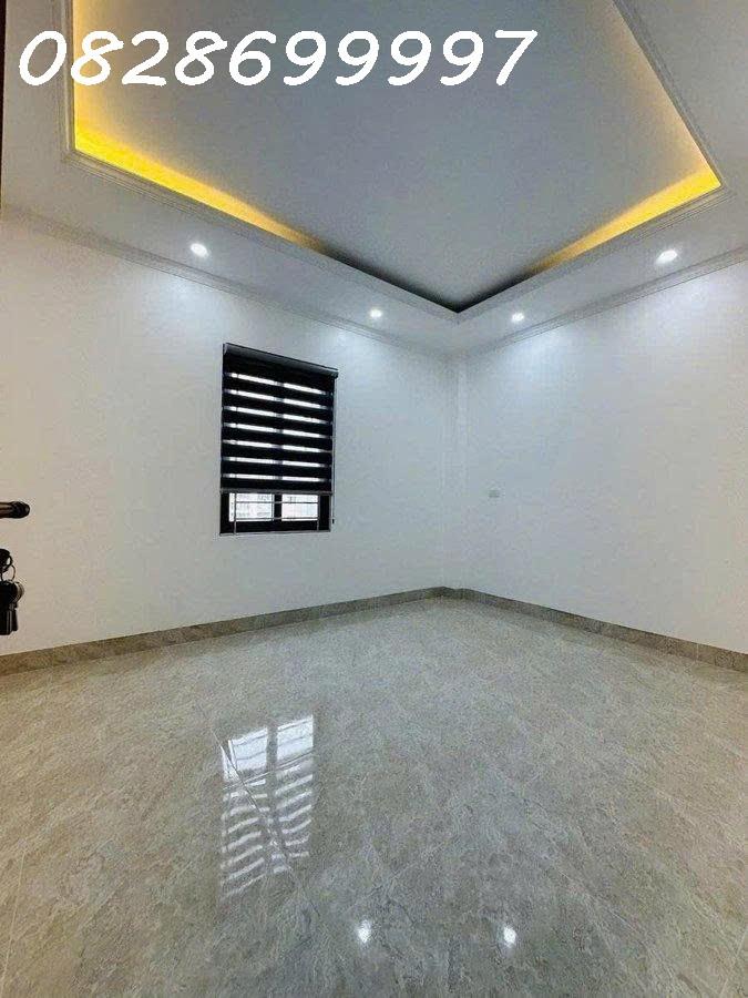 BÁN TÒA VĂN PHÒNG LÊ ĐỨC THỌ CẦU GIẤY Ô TÔ TRÁNH VỈA HÈ THANG MÁY 70M2 7 TẦNG 33.8 TỶ