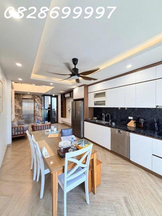 BÁN NHÀ HOÀNG NGÂN CẦU GIẤY PHÂN LÔ Ô TÔ TRÁNH 50M2 5 TẦNG 24.5 TỶ