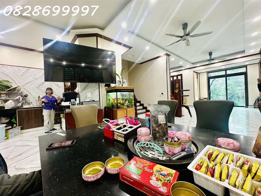 CHÍNH CHỦ GỬI BÁN BIỆT THỰ PHỐ ĐỘI CẤN - BA ĐÌNH, VIEW CÔNG VIÊN AN NINH 24/7 - 42.5 TỶ