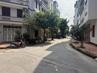 CHÍNH CHỦ GỬI BÁN TÒA NHÀ PHỐ TÔN ĐỨC THẮNG – ĐỐNG ĐA 8 TẦNG THANG MÁY, LÔ GÓC, Ô TÔ