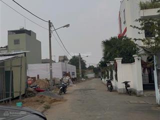 Bán 2 lô đất liền kề  giá tốt cho nhà đầu tư