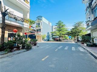 Lô góc siêu đẹp đối diện dự án trường học