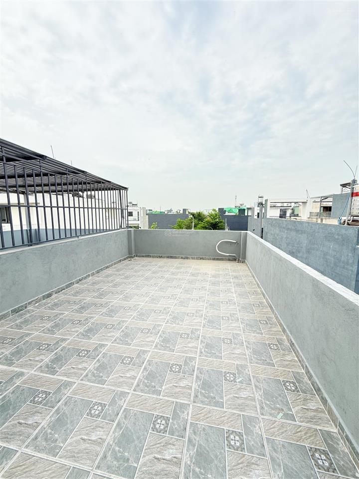 Nhà phố mới hoàn thiện có phòng ngủ dưới giá rẻ nhất khu