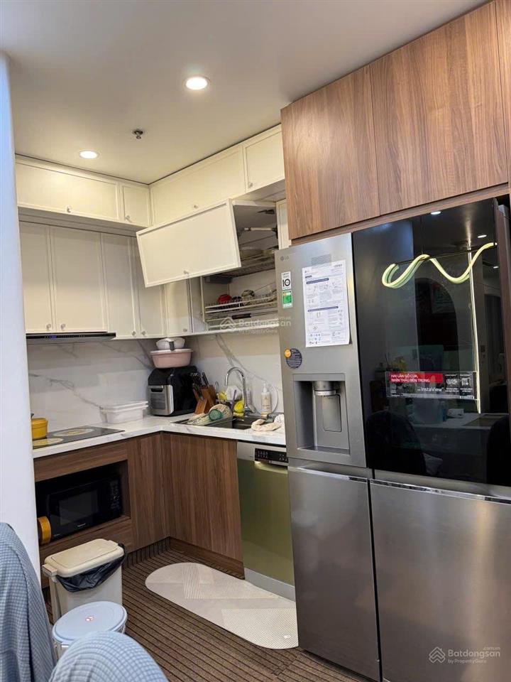 Cho thuê căn hộ 2pn full,cam kết nhà đẹp hơn hình , tại cầu giấy center point ,0334 438 ***